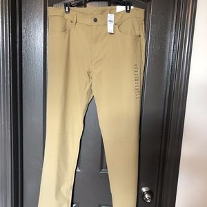 American Eagle ‘Active Flex’ Khakis NWT